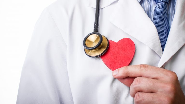 os 10 melhores cardiologistas da Índia