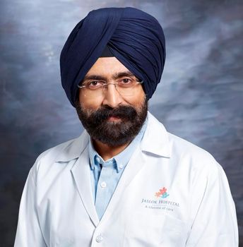 Il dottor Arvinder Singh Soin