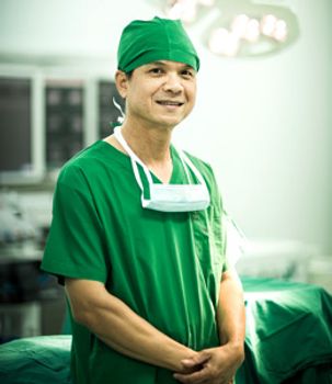 Dr Thirasak Puenngarm