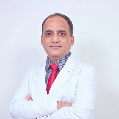 Il dottor Anil Minocha