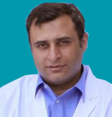 Il dottor Saleem Naik