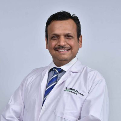 Il dottor Lalit Panchal