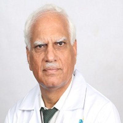 Il dottor Vinod Sukhija