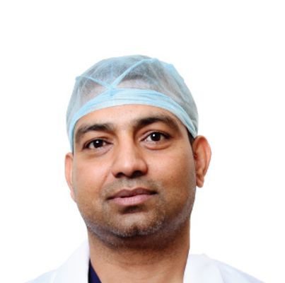Il dottor Suresh Singh Naruka