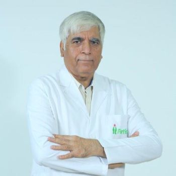Il dottor Raj Kumar Jasuja