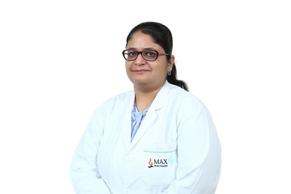 Dr Neeru Chugh