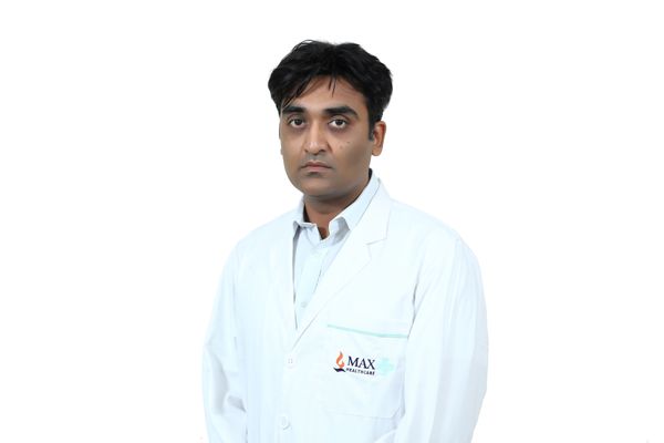 Dr Rajat Arora