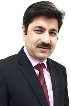 Доктор Паван Мехта