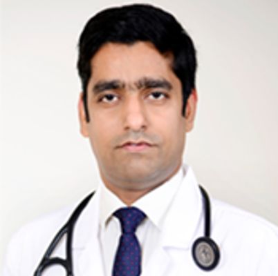Доктор Винит Кумар Сурана