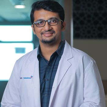Il dottor Akshay Omkumar